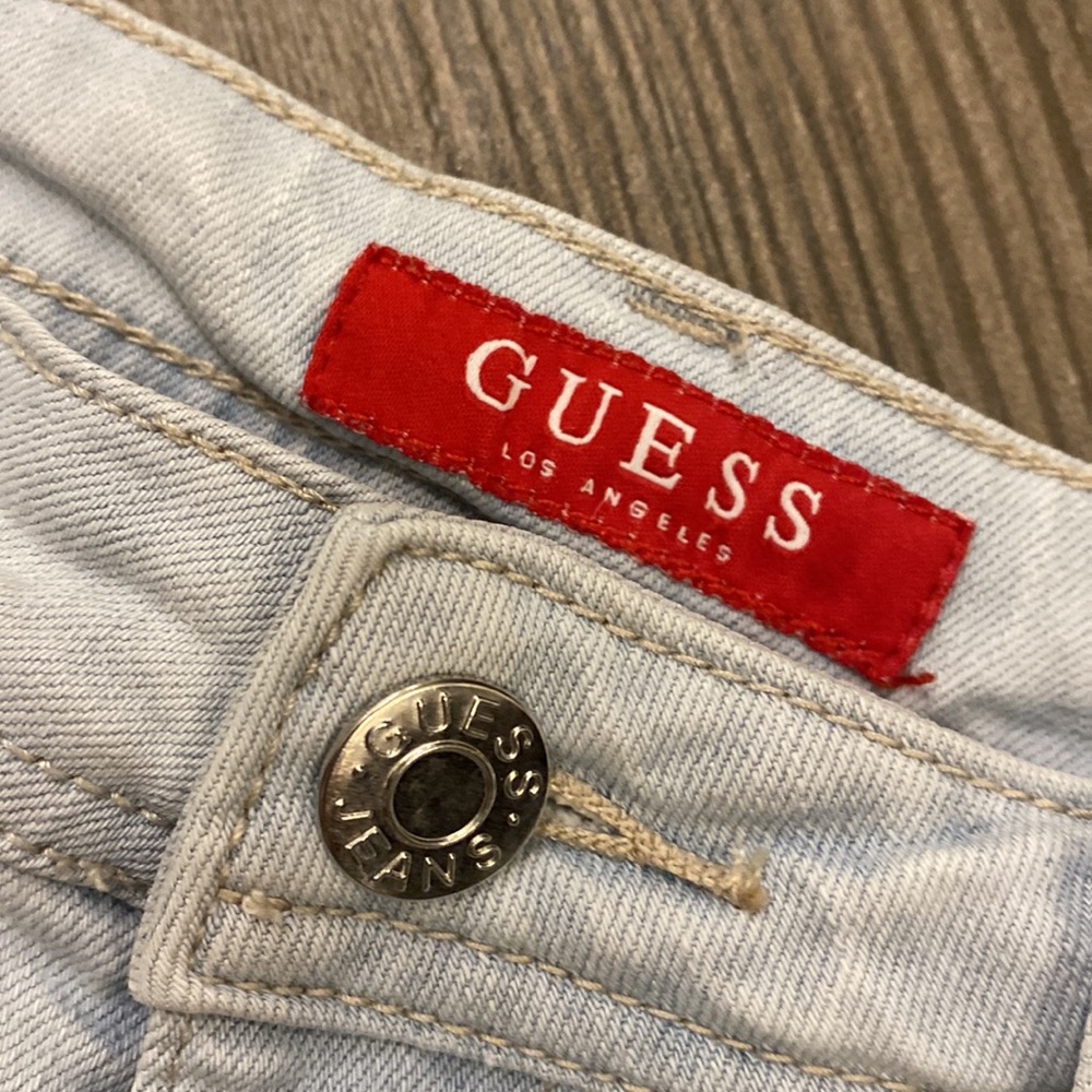 GUESS Womens 28 Distressed Light Wash Bermuda Denim Shorts High Rise Jorts - Picture 7 of 12